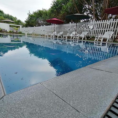 Ara Beach Resort 미리사 외부 사진