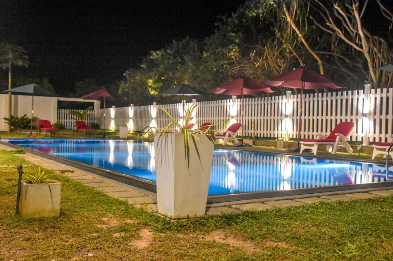 Ara Beach Resort 미리사 외부 사진
