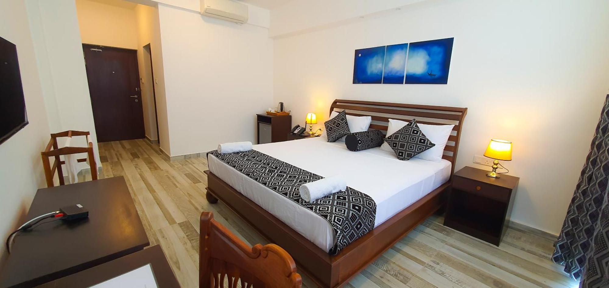 Ara Beach Resort 미리사 외부 사진
